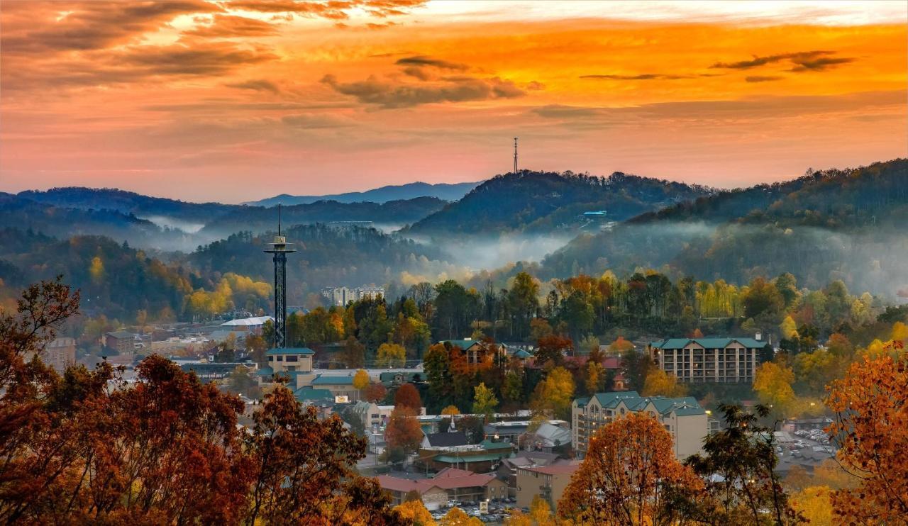 Between Here & There, 3 Bedrooms, Sleeps 6, Views, Hot Tub Gatlinburg Luaran gambar